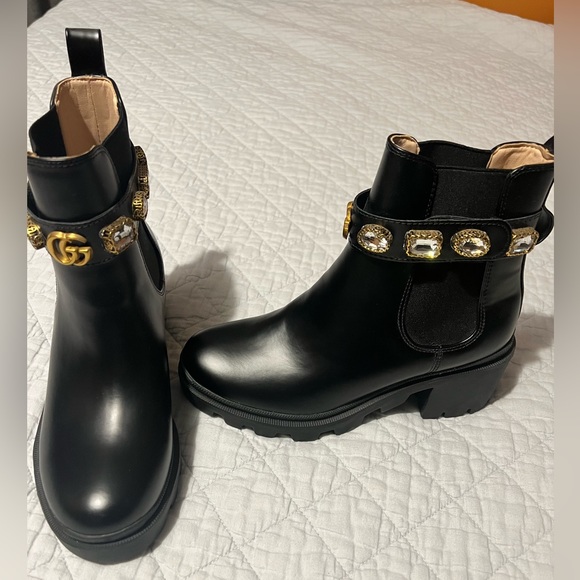 Gucci Leather Ankle Boot - Picture 1 of 8